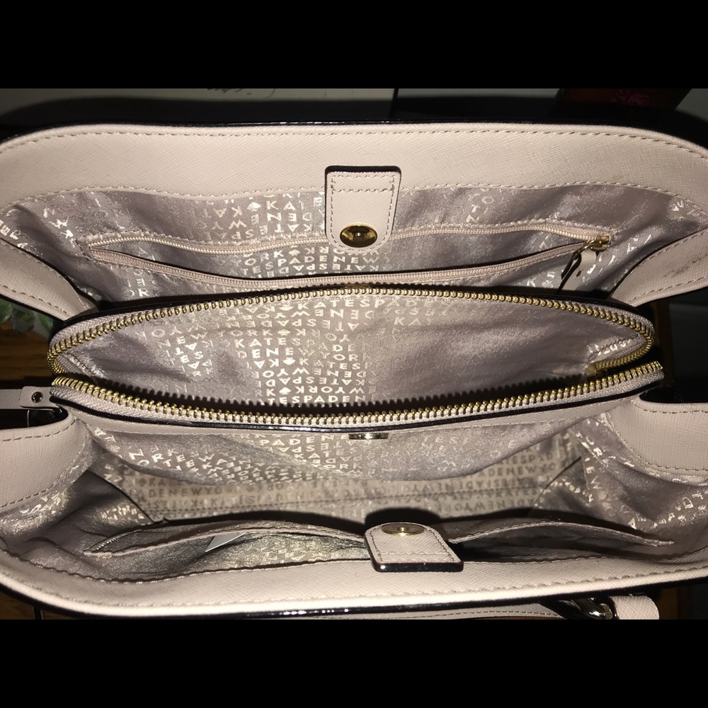 Kate Spade Purse - Picture 4 of 8